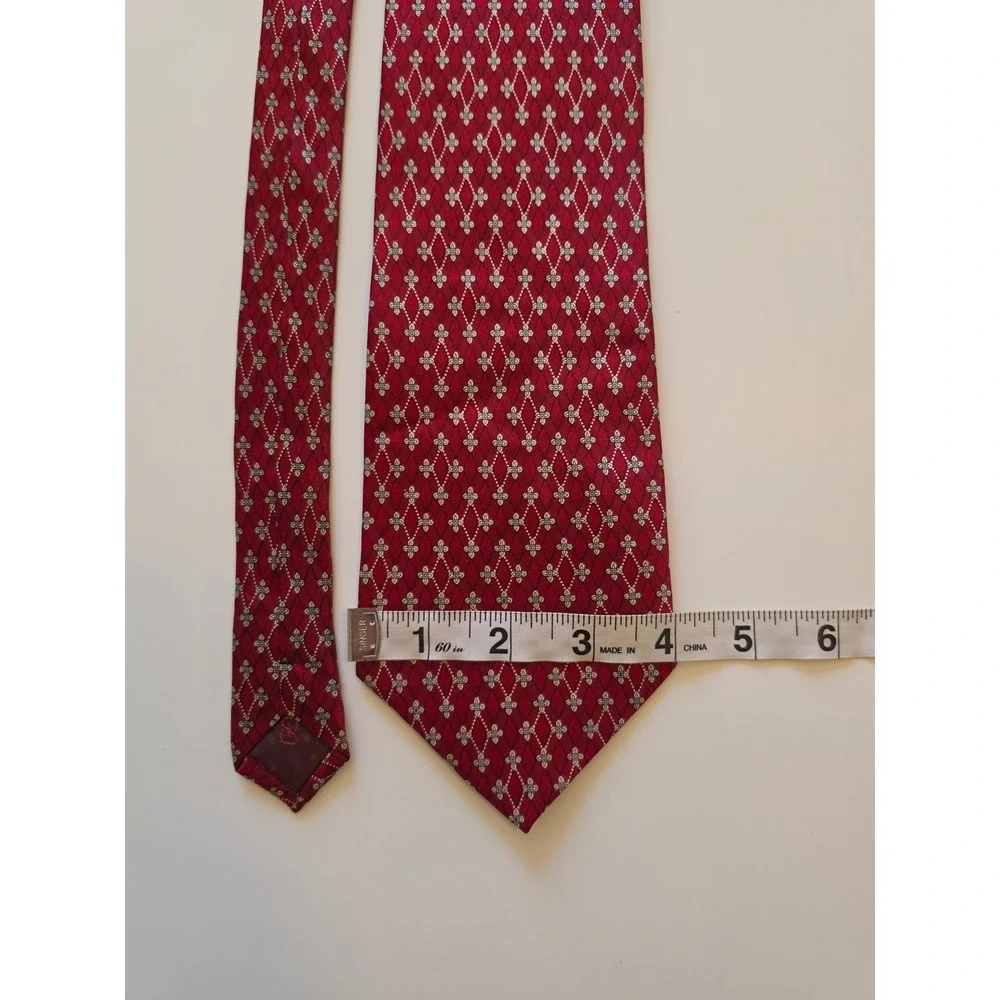 GUCCI‎ 100% Silk Italy Preppy Old Money Maximalist Geometric Floral Red Tie